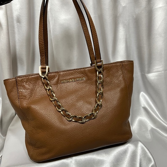 Micheal Kors brown satchel. 2 sets of top handles, 18-H3f - Picture 1 of 7